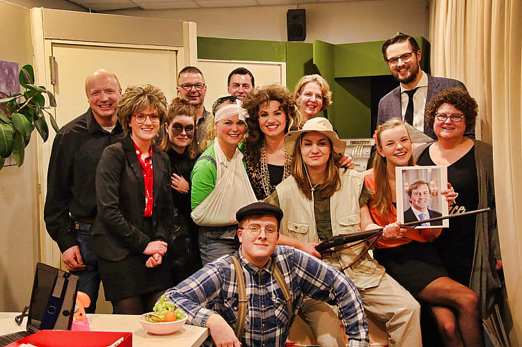 CPJ Waarder-Driebruggen met de klucht 'Dolle beestenboel'_83